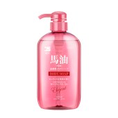 日本进口蝶印马油珍珠精华沐浴露600mL