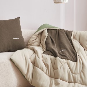 天琴不染砂洗提花抱枕被-焦糖咖TQ-J72