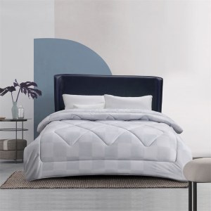 水星家纺羽格暖阳抗菌羊毛被126199